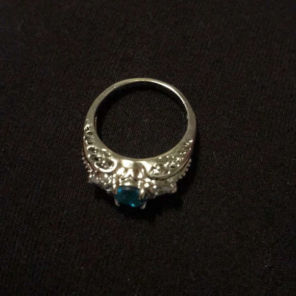 Ring size 7 - Picture 3 of 6